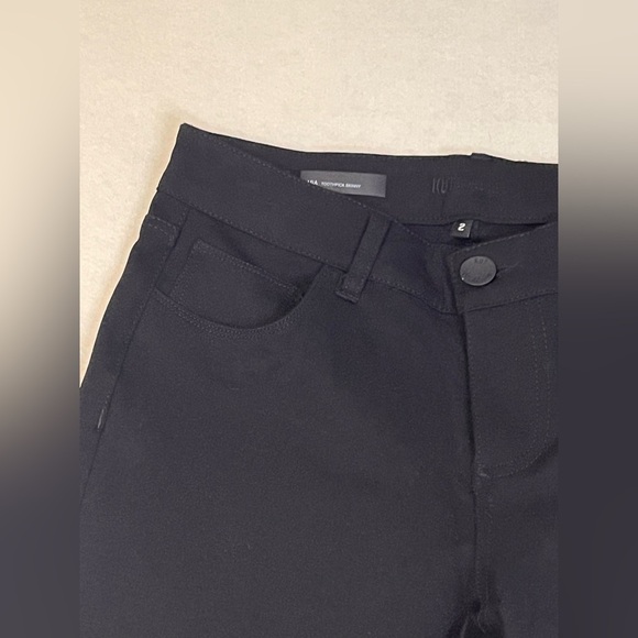 MIA Toothpick Skinny Jeans with Streamlined Silhouette Black Size 2 - Picture 3 of 13